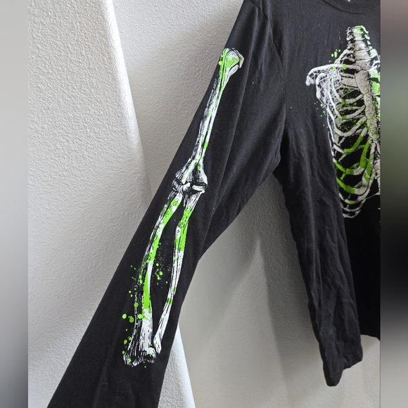 Celebrate Halloween skeleton long sleeved t-shirt kids size 14/16 husky - Picture 2 of 4